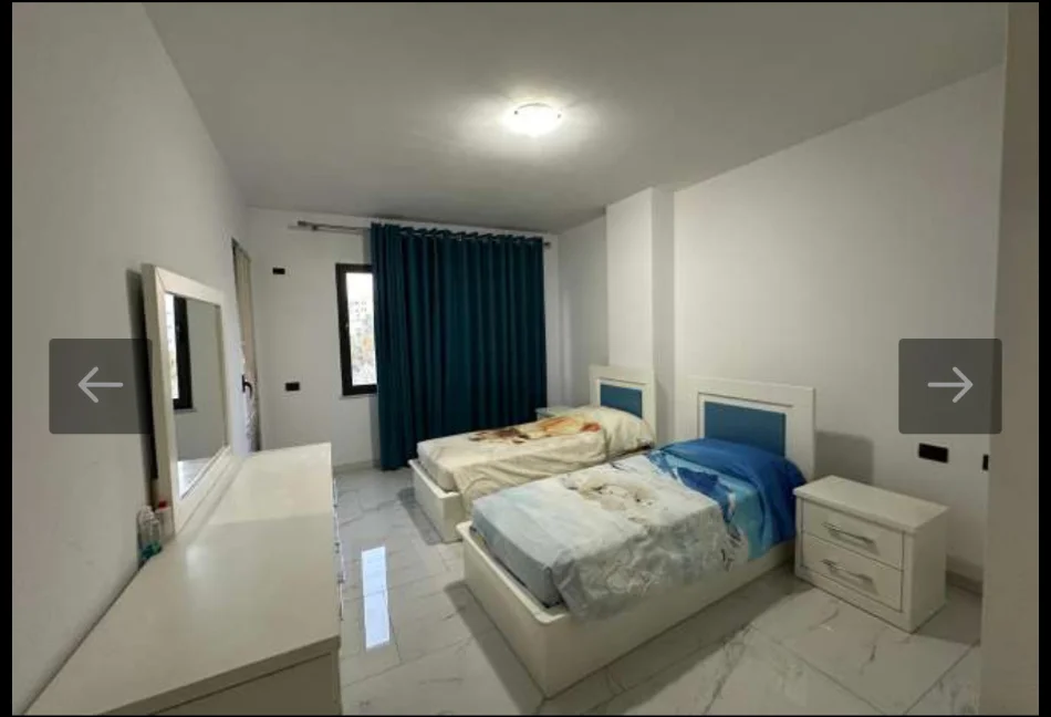 Tirane, ndarje qeraje me vajze apartament 2+1+Ballkon Kati 3, 120 m² 500 € (Bulevardi Migjeni)
