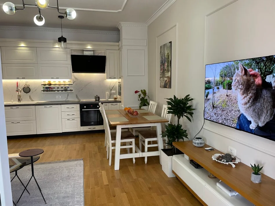 Tirane, oKazion.apartament 3+1+Ballkon Kati 1, 119 m² (Rruga Eduard Mano)