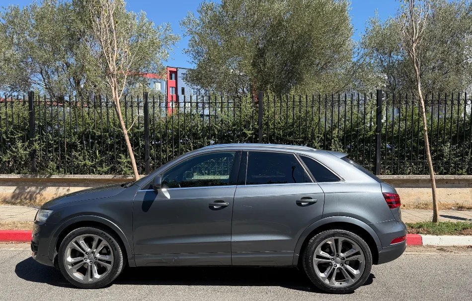 Tirane, shes SUV Audi Q3 - Benzine Gas 990,000 Leke Benzin+Gaz, gri metalizato automatik