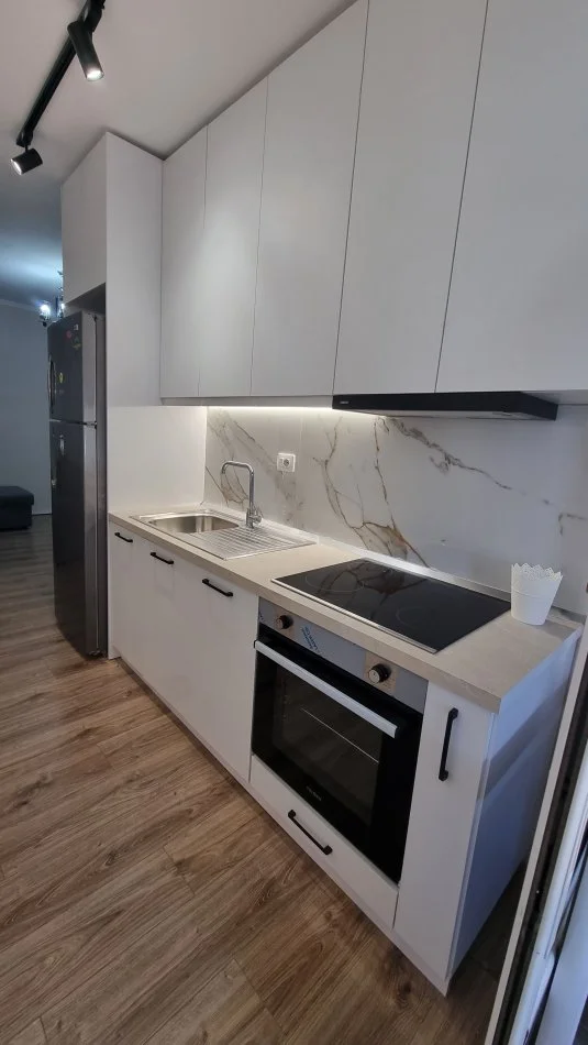 Tirane, shes apartament 1+1+Aneks+Ballkon Kati 7, 60 m² 125.000 € (Prane Shkolles Qazim Turdiu)