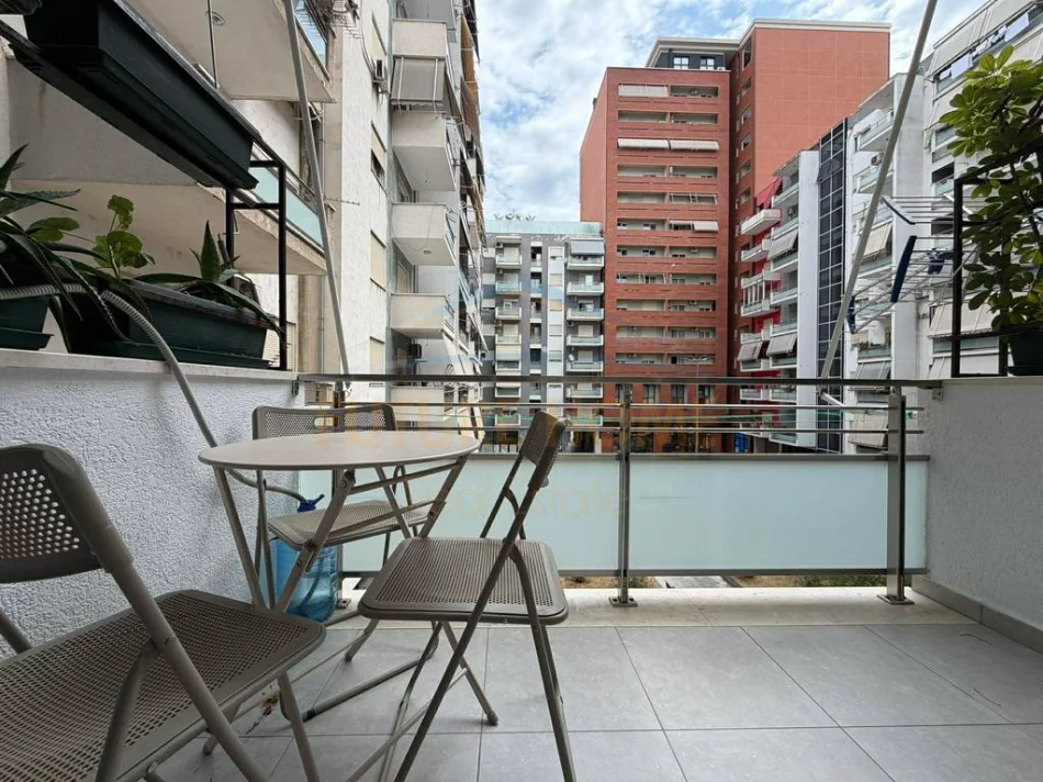 Tirane, shes apartament 1+1+Ballkon , 58 m² 14.200.000 €