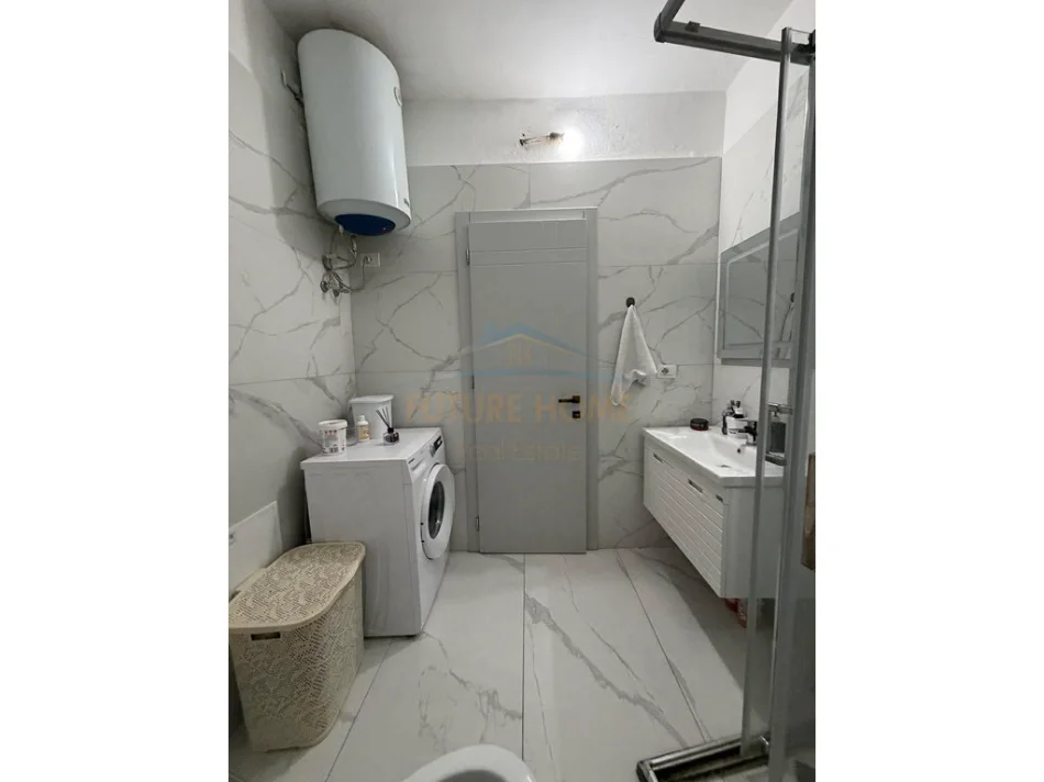 Tirane, shes apartament 1+1+Ballkon , 65 m² 115.000 €