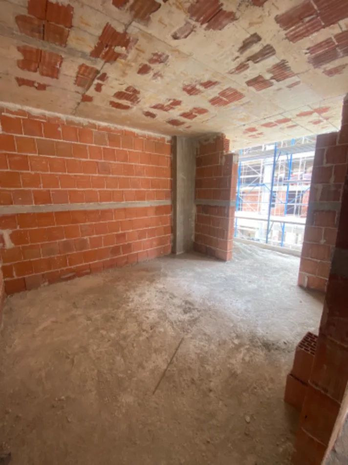 Tirane, shes apartament 1+1+Ballkon Kati 2, 79.500 € (Rr.Lidhja e Prizerenit, Paskuqan)