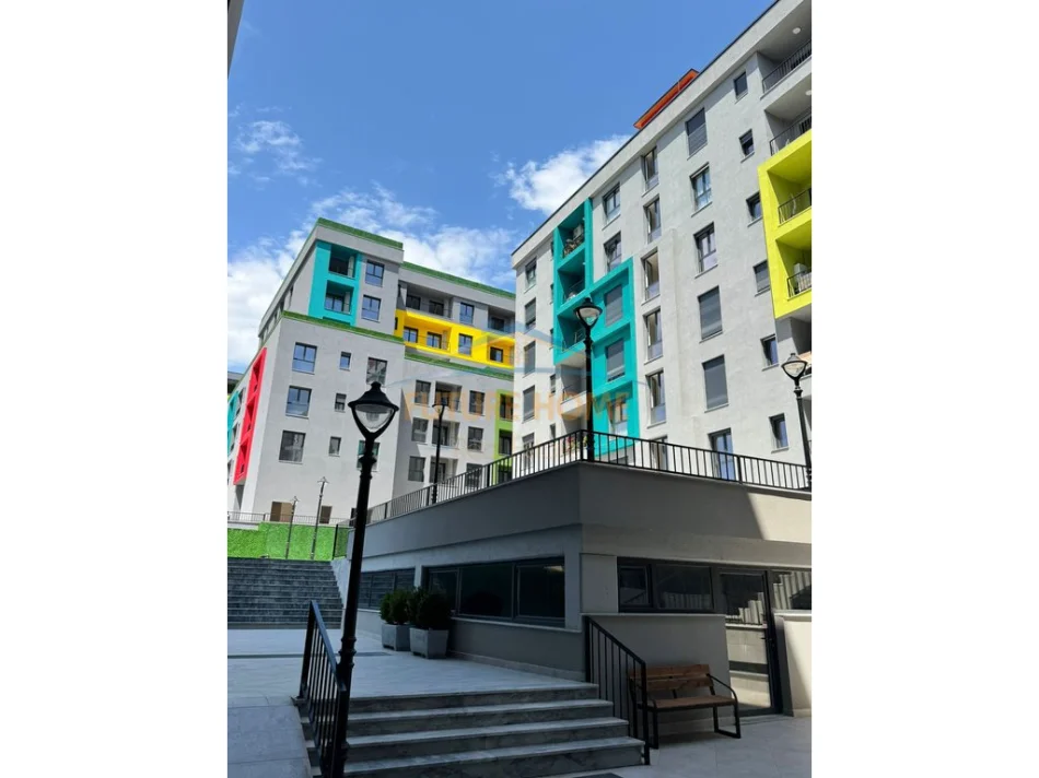 Tirane, shes apartament 1+1+Ballkon Kati 3, 84 m² 100.000 € (Paskuqan)