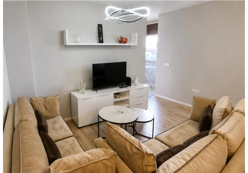 Tirane, shes apartament 1+1 Kati 2, 60 m² 179.000 € (Rruga Tish Dahia)