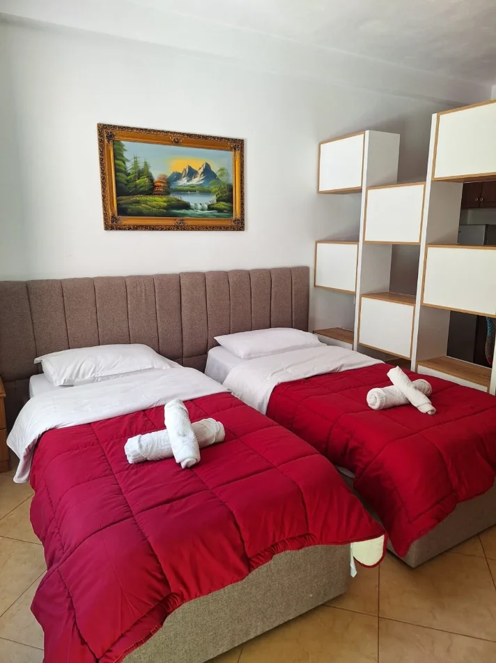 Tirane, shes apartament 1+1 Kati 2, 93 m² 224.000 € (Rruga e Durresit)