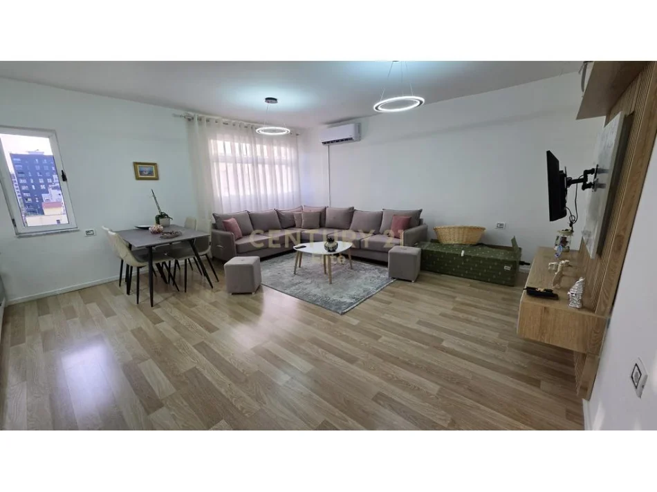 Tirane, shes apartament 1+1 Kati 6, 59 m² 135.000 € (Rruga Bardhyl)
