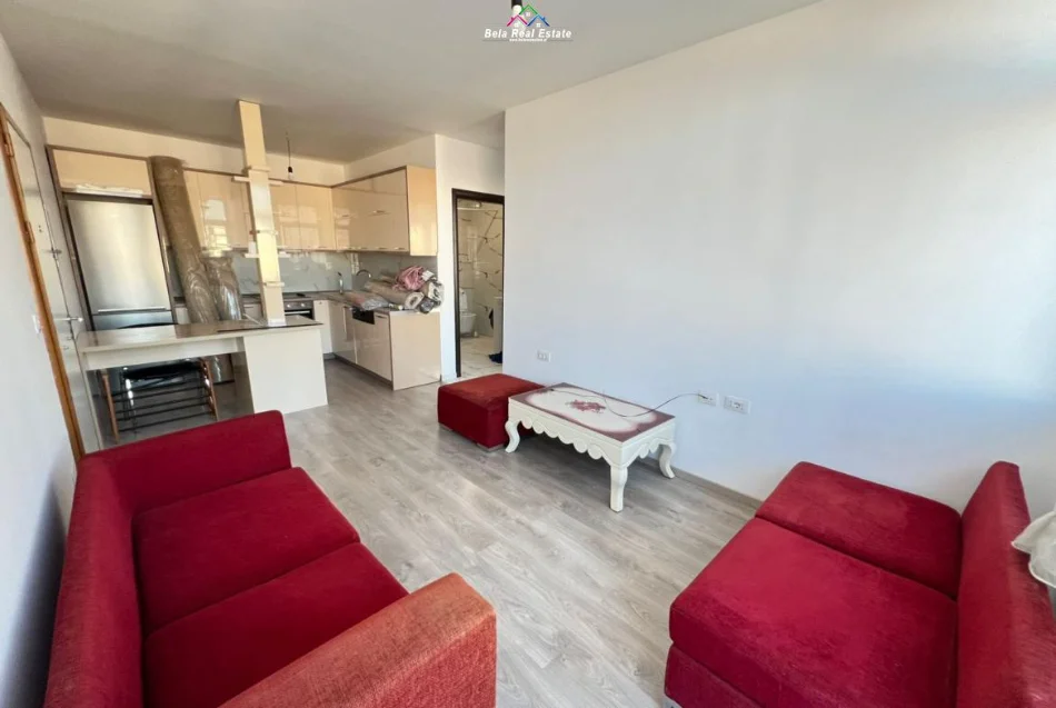 Tirane, shes apartament 1+1 Kati 6, 65 m² (Rruga sulejman delvina)