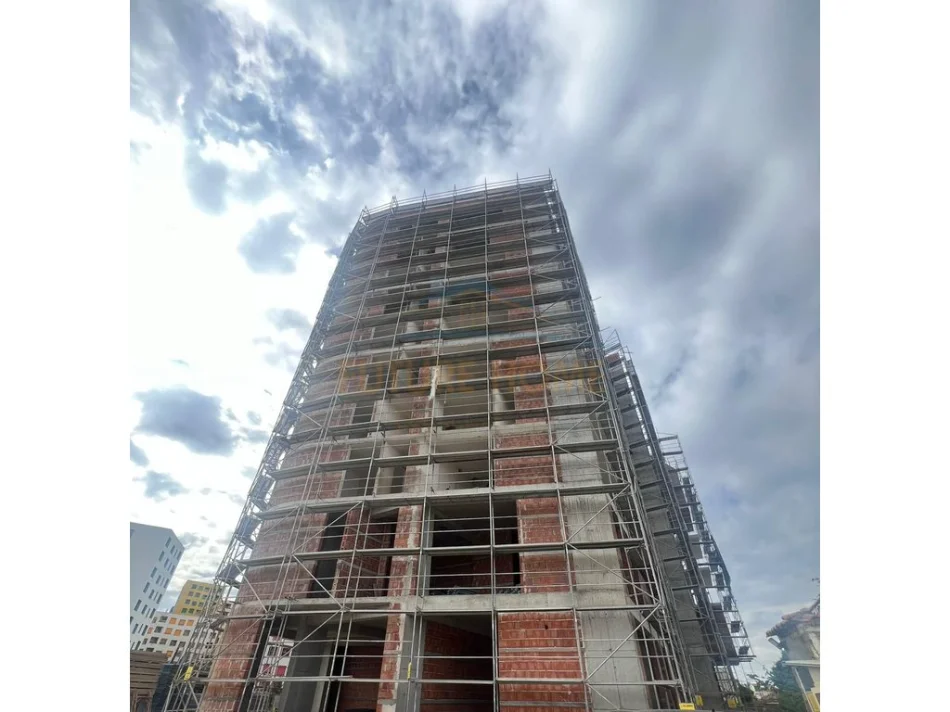 Tirane, shes apartament 1+1 Kati 8, 73 m² 109.000 € (Ali Demi, Tiranë.)