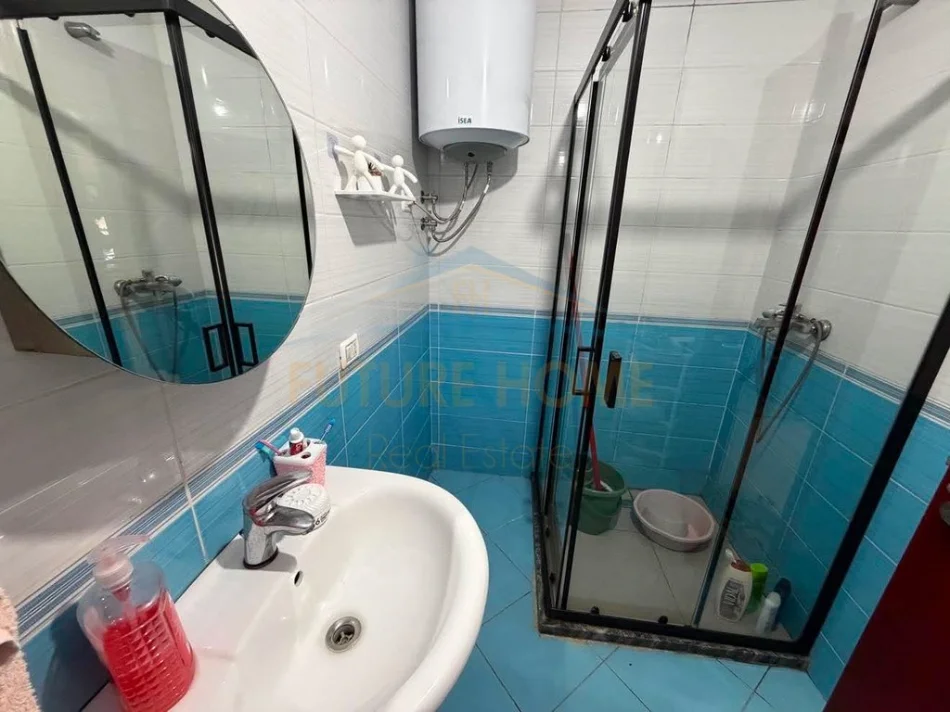 Tirane, shes apartament 2+1+Ballkon Kati 5, 100 m² 165.000 €