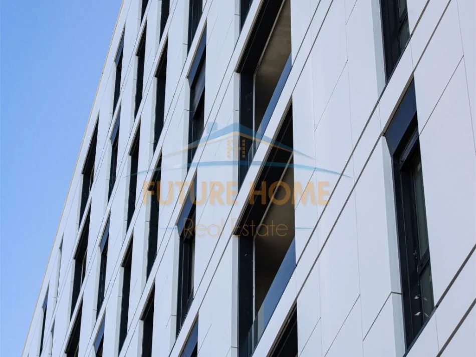 Tirane, shes apartament 2+1+Ballkon + post parkimiKati 6, 117 m² 180.000 € (Akses Tirana)