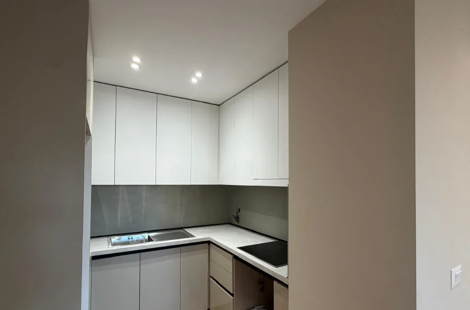 Tirane, shes apartament 2+1 Kati 12, 79 m² 196.000 € (Reshit Petrela)