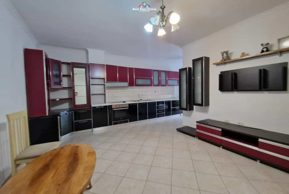 Tirane, shes apartament 2+1 Kati 1, 92 m² 145.000 € (foto xhavella)