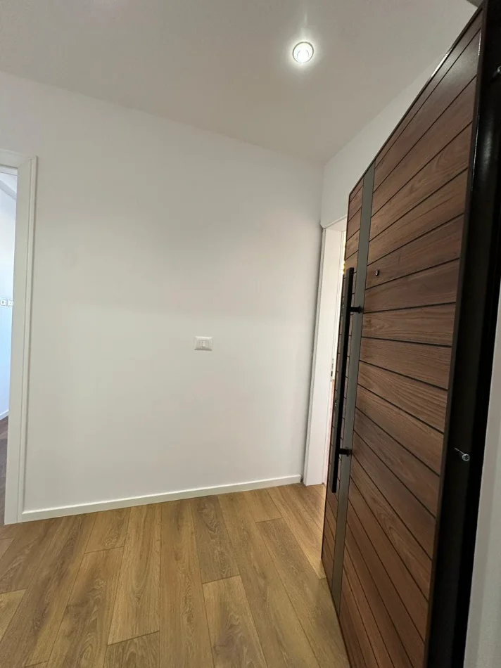 Tirane, shes apartament 2+1 Kati 4, 75 m² 193.000 € (Rruga Haxhi Hysen Dalliu)