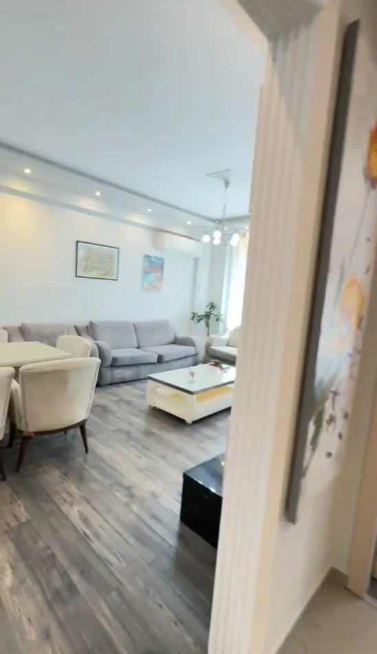 Tirane, shes apartament 2+1 Kati 5, 92 m² 258.000 € (Rruga Bilal sina)