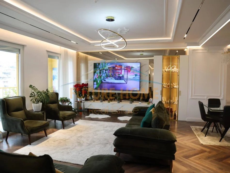 Tirane, shes apartament+verande | Penthouse 4+1+Aneks+Ballkon Kati 6, 257 m² 650.000 € (SELITE REZIDENCA EURO 3D)