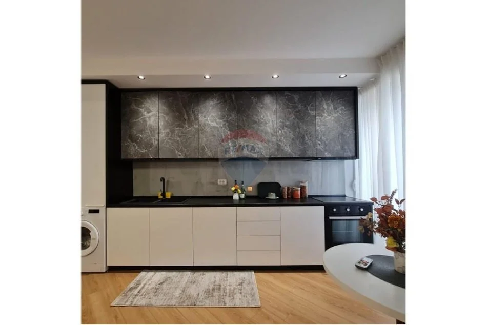 Tirane, shes garsonier 1+1 Kati 4, 35 m² 85.000 €
