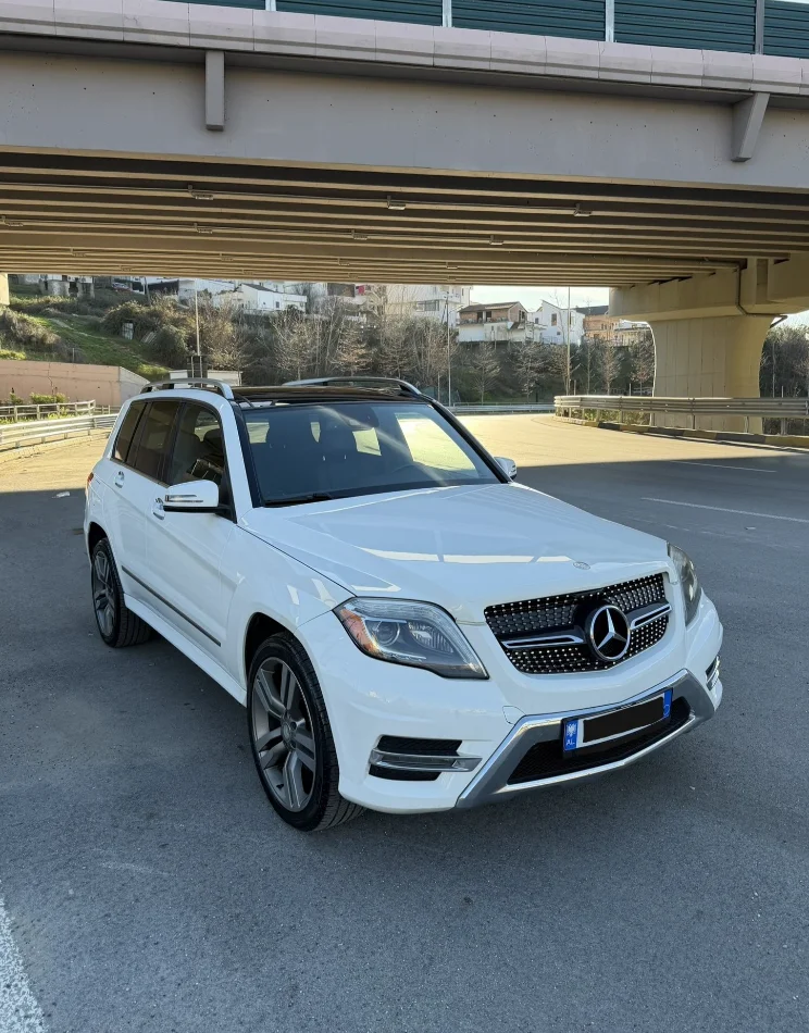 Tirane, shes makine MERCEDES BENZ GLK Viti 2015 Nafte, e bardhë automatik Klima 212.000 km 11.900 €