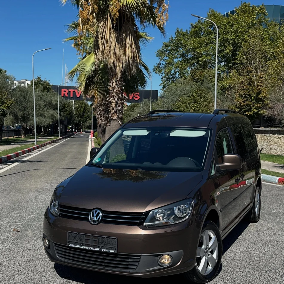 Tirane, shes makine VOLKSWAGEN CADDY MAX 2.0 TDI 7 VENDE Nafte, kafe manuale Klima