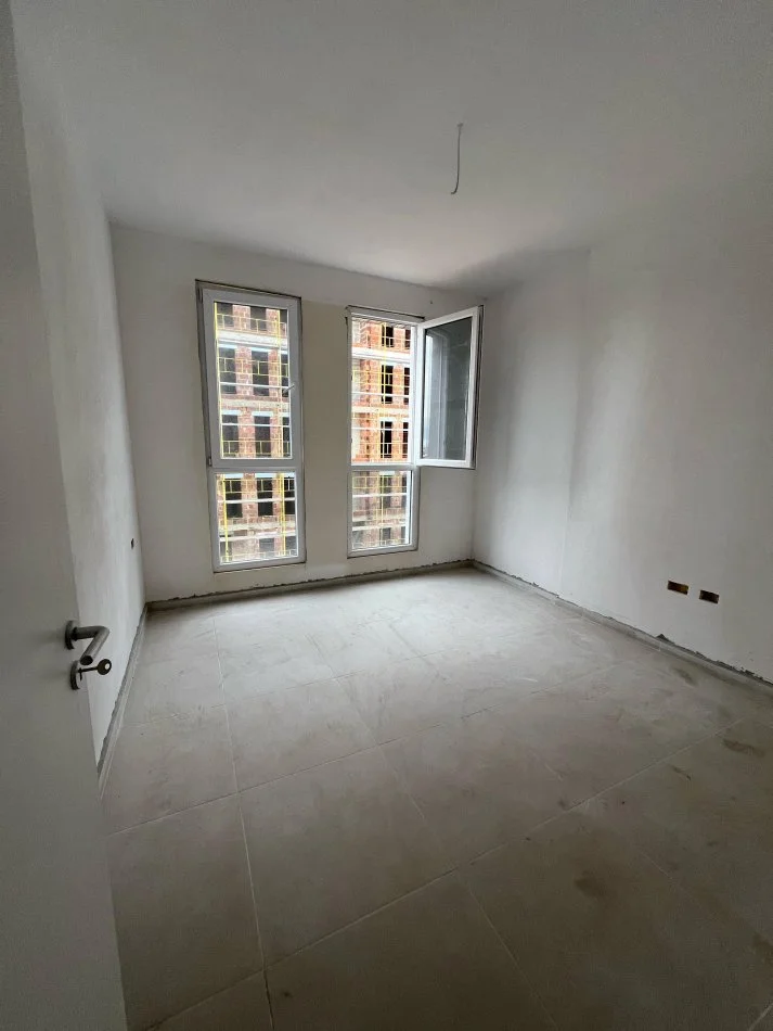 Tirane, shitet 1+1+Ballkon Kati 3, 52 m² 67.000 € (UNIVERS CITY)