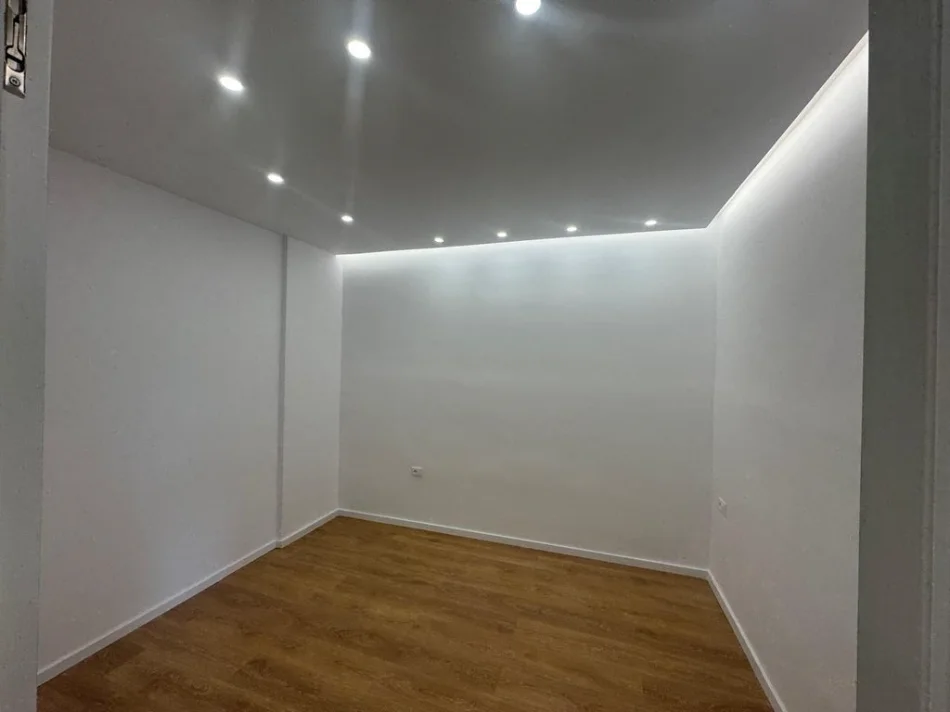 Tirane, shitet 1+1 Kati 3, 47 m² 136.000 € (Komuna e Parisit)