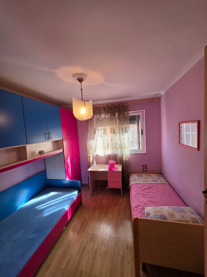 Tirane, shitet 2+1 Kati 3, 45 m² 117.000 €