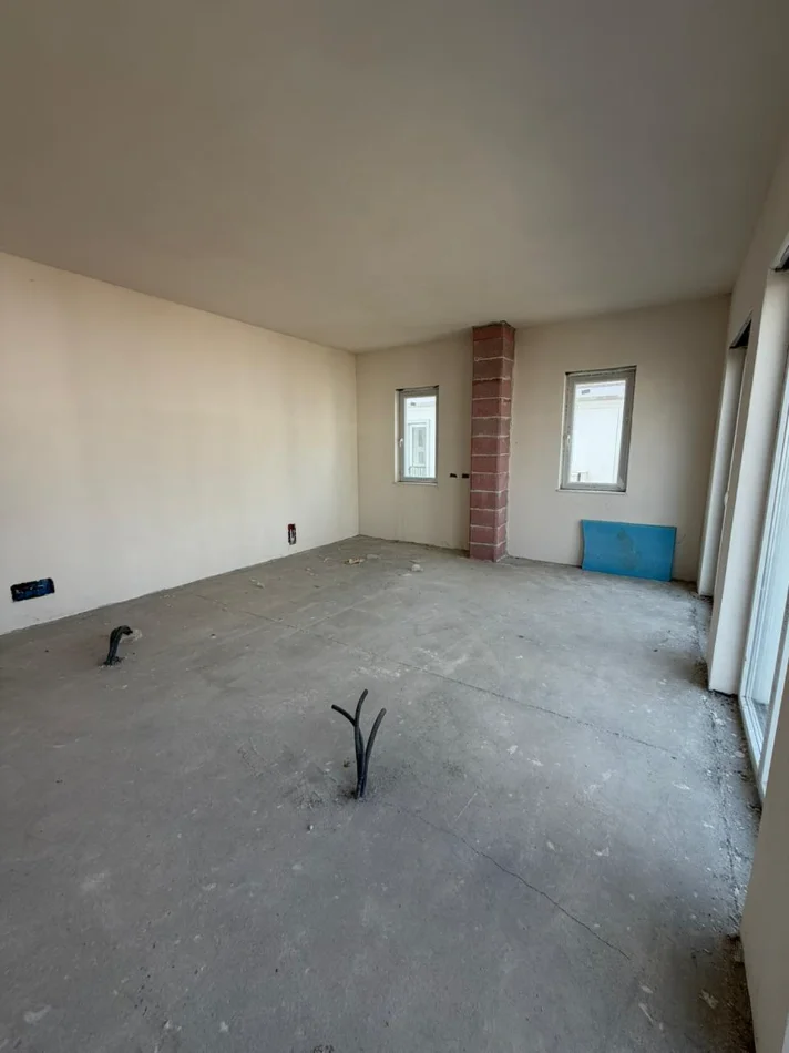 Tirane, shitet Vile 4+1 , 516 m² (TEG)