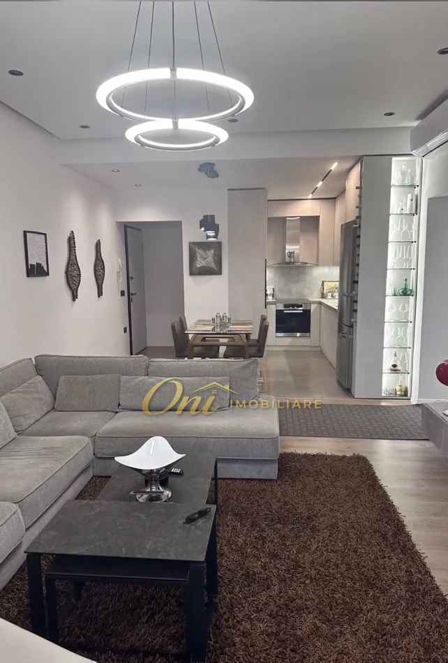 Tirane, shitet Vile Vile 2 Katshe Kati 2, 314 m² 650.000 € (FRESK)