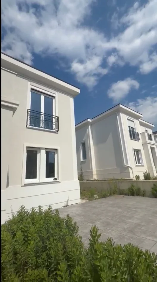 Tirane, shitet Vile Vile 3 Katshe Kati 0, 391 m² 1.270.001 € (TEG)