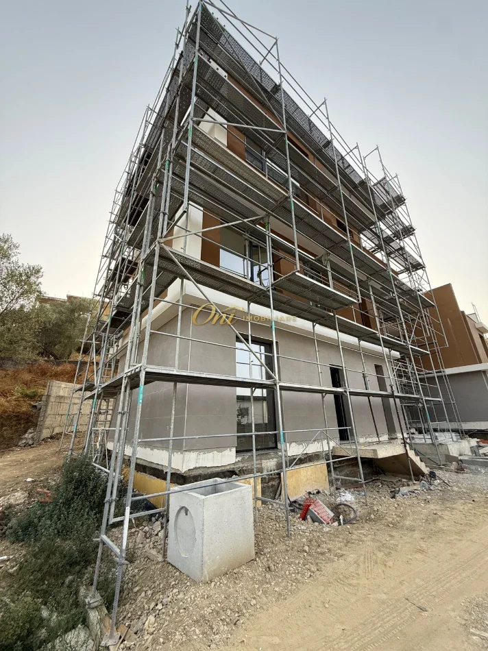 Tirane, shitet Vile Vile 3 Katshe Kati 3, 496 m² 767.000 € (LAKE DIAMOND RESIDENCE)