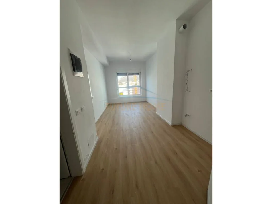 Tirane, shitet apartament 1+1 , 49 m² 88.380 € (KOMPLEKSI KADIU)