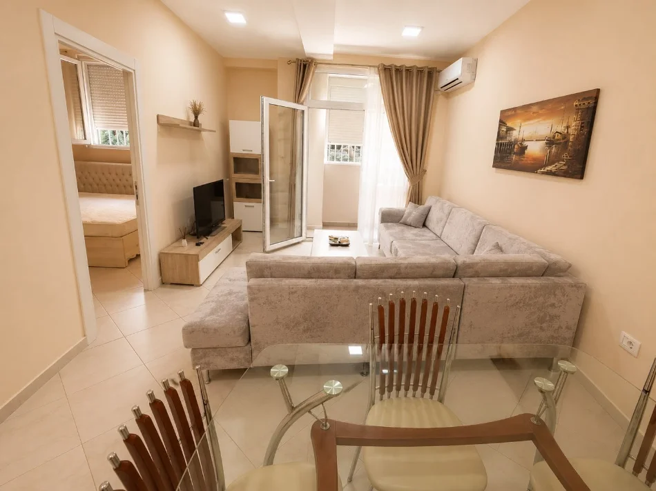 Tirane, shitet apartament 1+1 , 65 m² 125.000 € (Rruga Bill Klinton)
