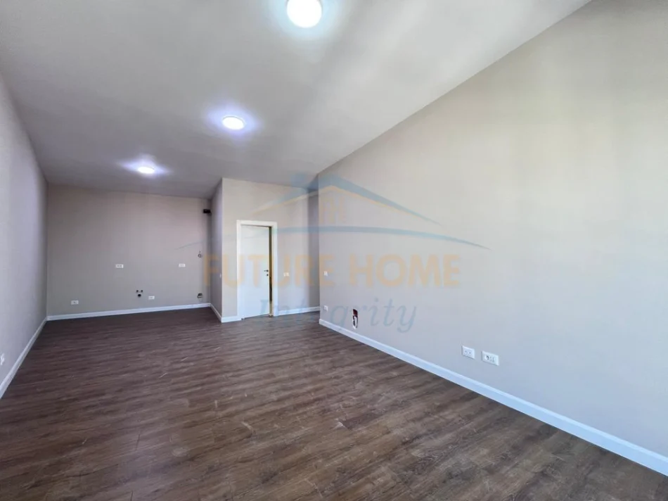 Tirane, shitet apartament 1+1+Aneks+Ballkon , 76 m² 138.000 €