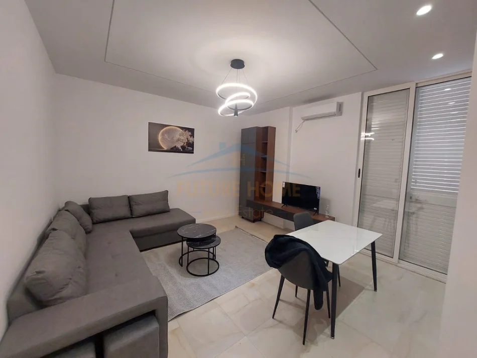Tirane, shitet apartament 1+1+Aneks+Ballkon Kati 0, 57 m² 140.000 € (Selite)