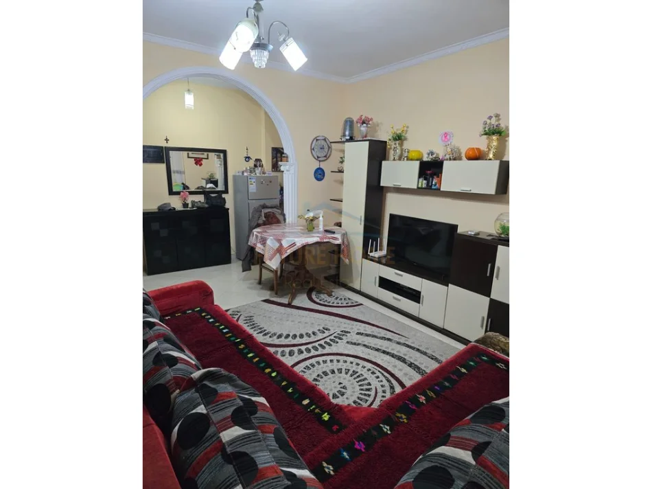 Tirane, shitet apartament 1+1+Aneks+Ballkon Kati 1, 78 m² 120.000 € (Yzberisht)