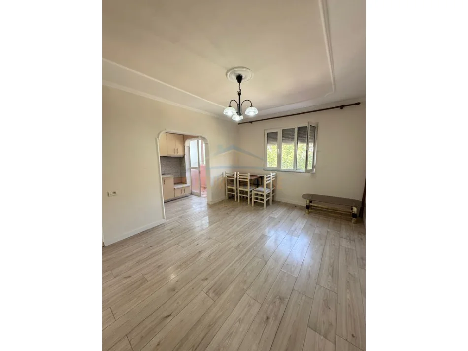 Tirane, shitet apartament 1+1+Aneks+Ballkon Kati 2, 57 m² 123.000 € (Irfan Tomini)