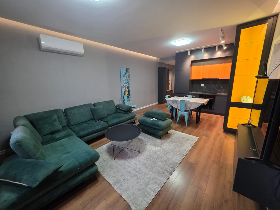Tirane, shitet apartament 1+1+Aneks+Ballkon Kati 2, 70 m² 160.000 € (laprake)