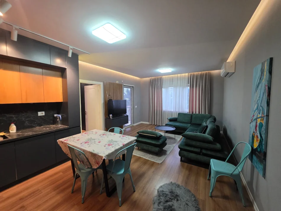 Tirane, shitet apartament 1+1+Aneks+Ballkon Kati 2, 70 m² 160.000 € (rruga don bosko , rruga jordan misja)