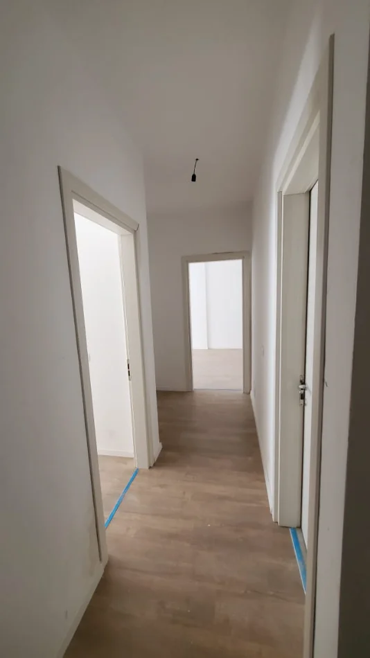 Tirane, shitet apartament 1+1+Aneks+Ballkon Kati 3, 135.000 € (Dritan Hoxha)