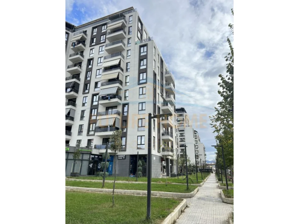 Tirane, shitet apartament 1+1+Aneks+Ballkon Kati 3, 77 m²(Fusha e Aviacionit)