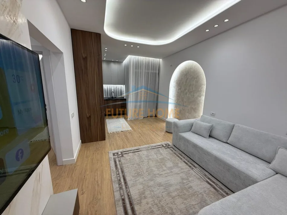 Tirane, shitet apartament 1+1+Aneks+Ballkon Kati 5, 51 m² 111.000 € (Unaza e Re)