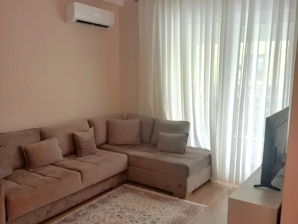 Tirane, shitet apartament 1+1+Ballkon , 63 m² 115.000 € (Rezidenca Kaimi)
