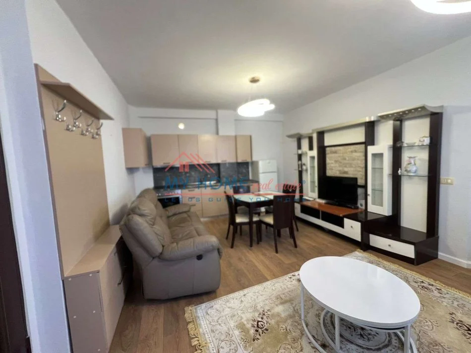 Tirane, shitet apartament 1+1+Ballkon Kati 1, 64 m² 89.000 € (Rruga Dalip Topi)