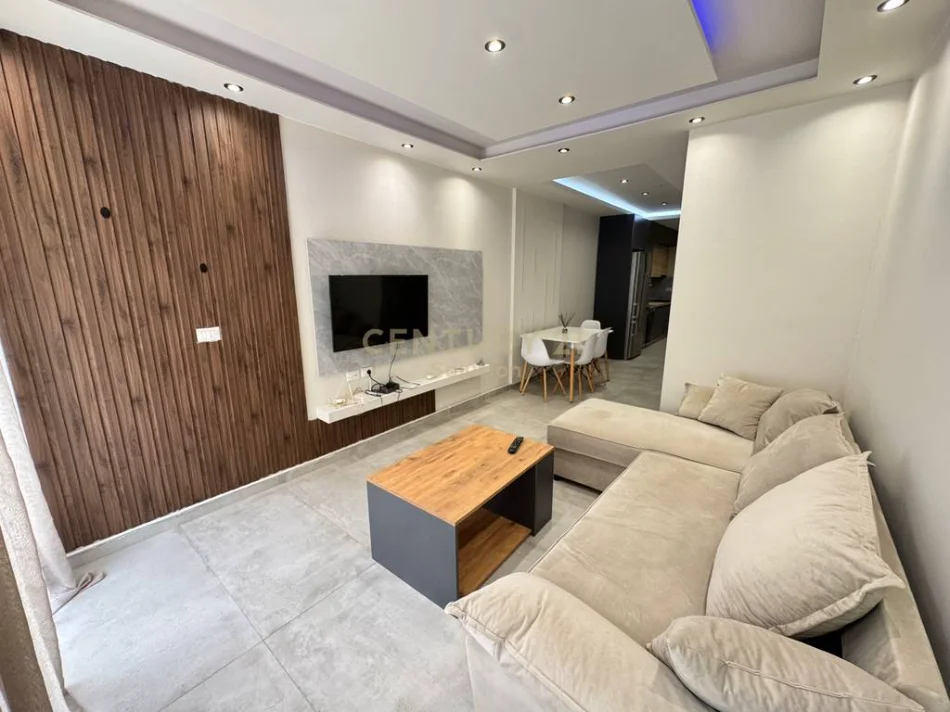 Tirane, shitet apartament 1+1+Ballkon Kati 1, 85 m² 160.000 €