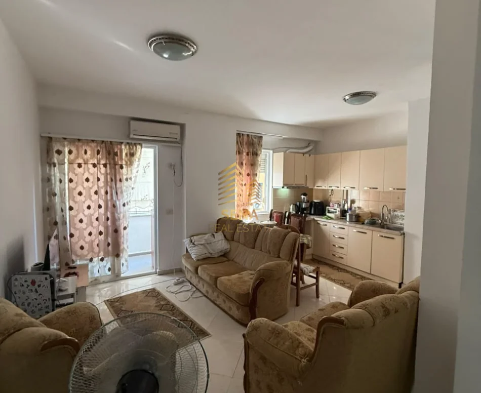Tirane, shitet apartament 1+1+Ballkon Kati 2, 57 m² 115.000 € (Porcelan)