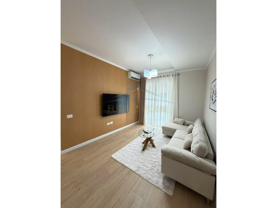 Tirane, shitet apartament 1+1+Ballkon Kati 2, 58 m² (Rruga e Kavajes)