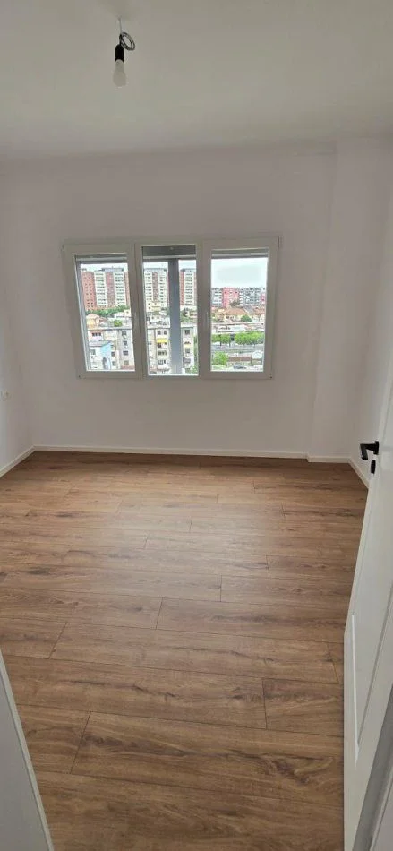 Tirane, shitet apartament 1+1+Ballkon Kati 3, 56 m² 155.000 € (BULEVARDI ZOGU I PARE)