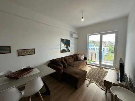 Tirane, shitet apartament 1+1+Ballkon Kati 3, 59 m² 95.000 € (Fresk)
