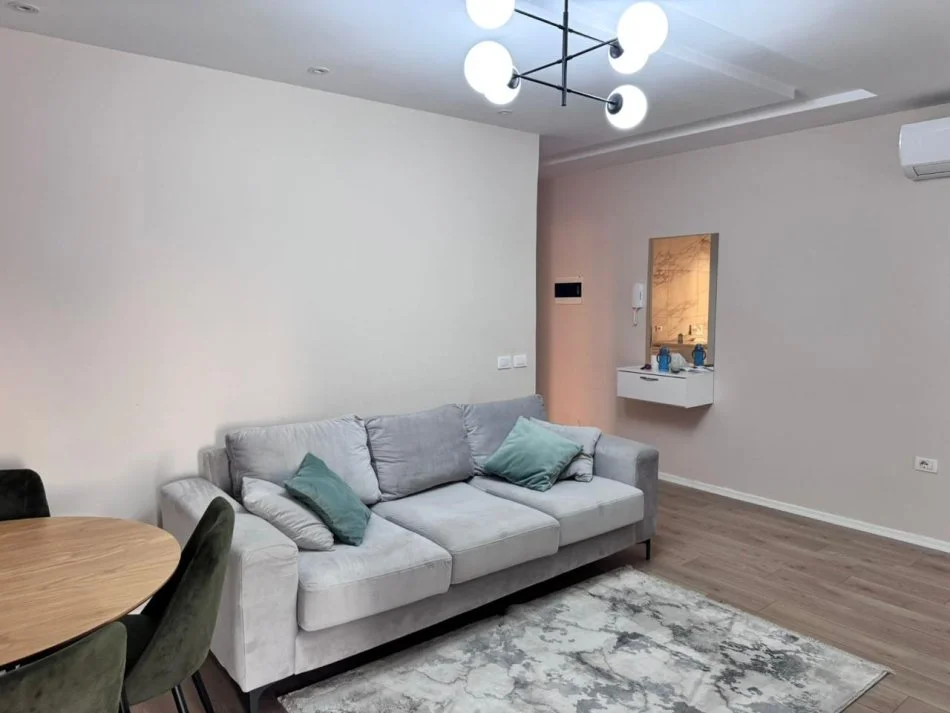 Tirane, shitet apartament 1+1+Ballkon Kati 3, 62 m² 152.000 € (SELITE)