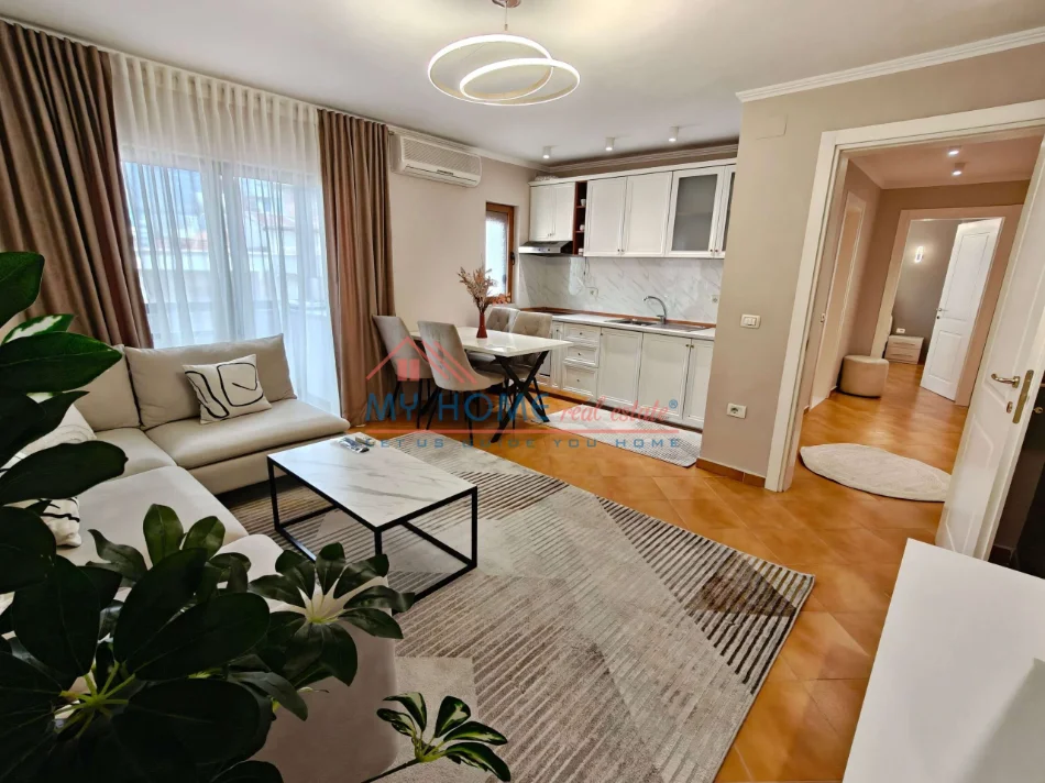 Tirane, shitet apartament 1+1+Ballkon Kati 4, 64 m² 150.000 € (Rruga e Dibres)